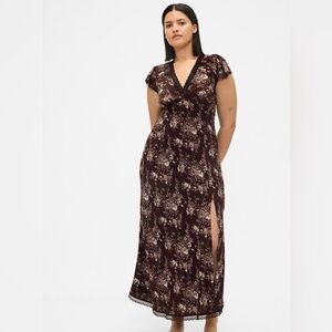 GAP Women's Lace-Trim V-Neck Crepe Maxi Dress - 2XL
